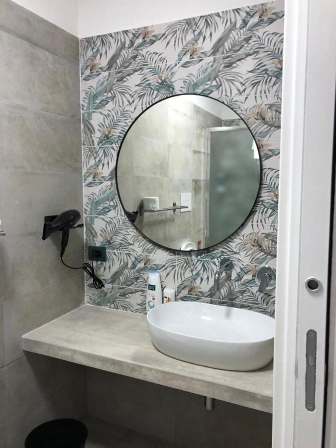 Hotel Nadyle House Napoli Esterno foto