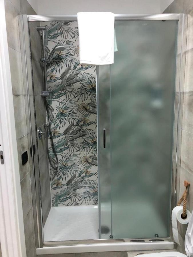 Hotel Nadyle House Napoli Esterno foto