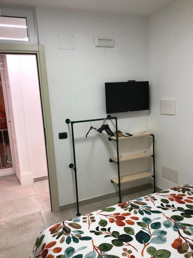 Hotel Nadyle House Napoli Esterno foto