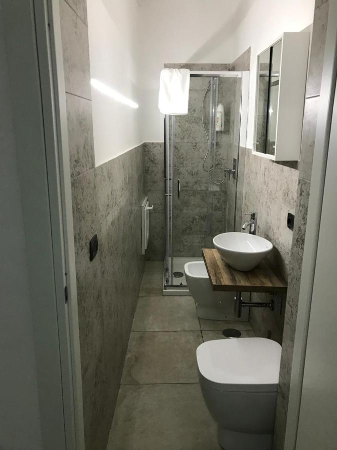 Hotel Nadyle House Napoli Esterno foto