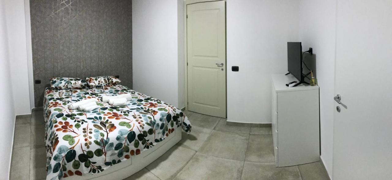 Hotel Nadyle House Napoli Esterno foto