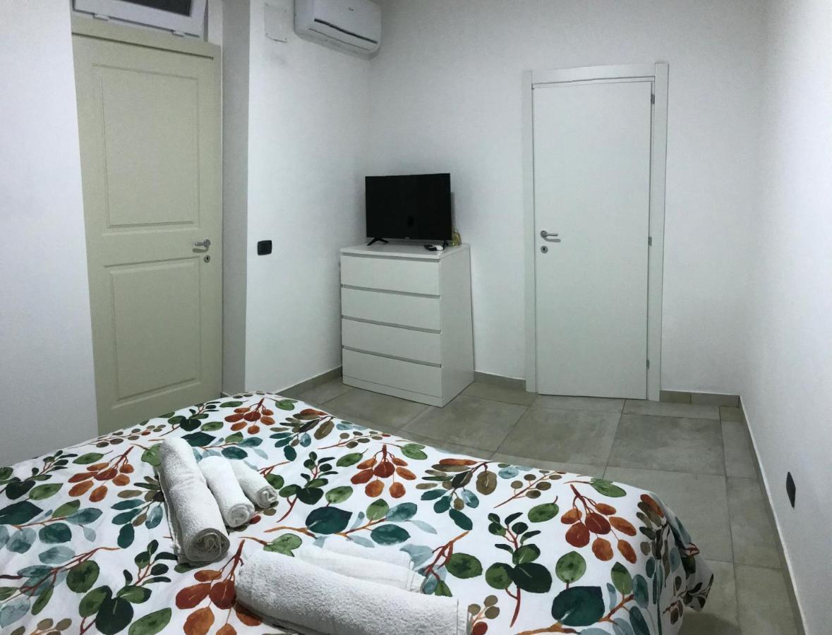 Hotel Nadyle House Napoli Esterno foto