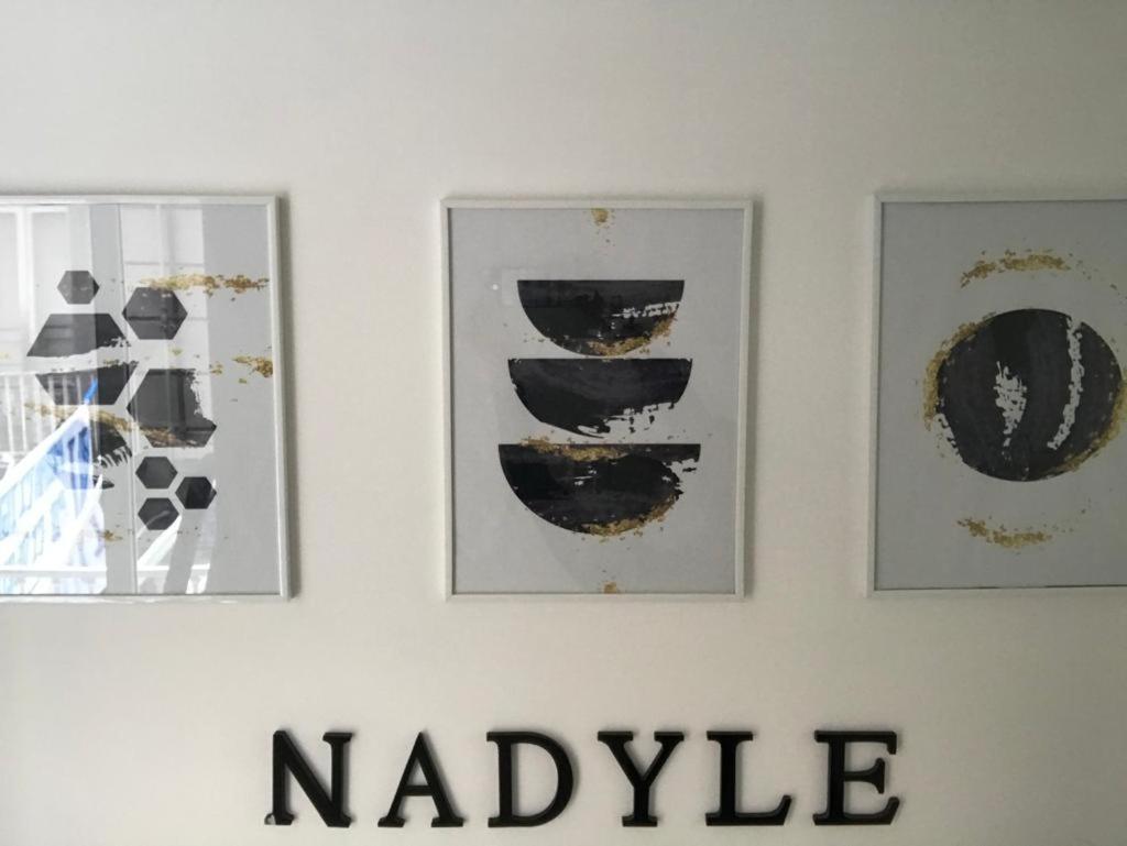 Hotel Nadyle House Napoli Esterno foto