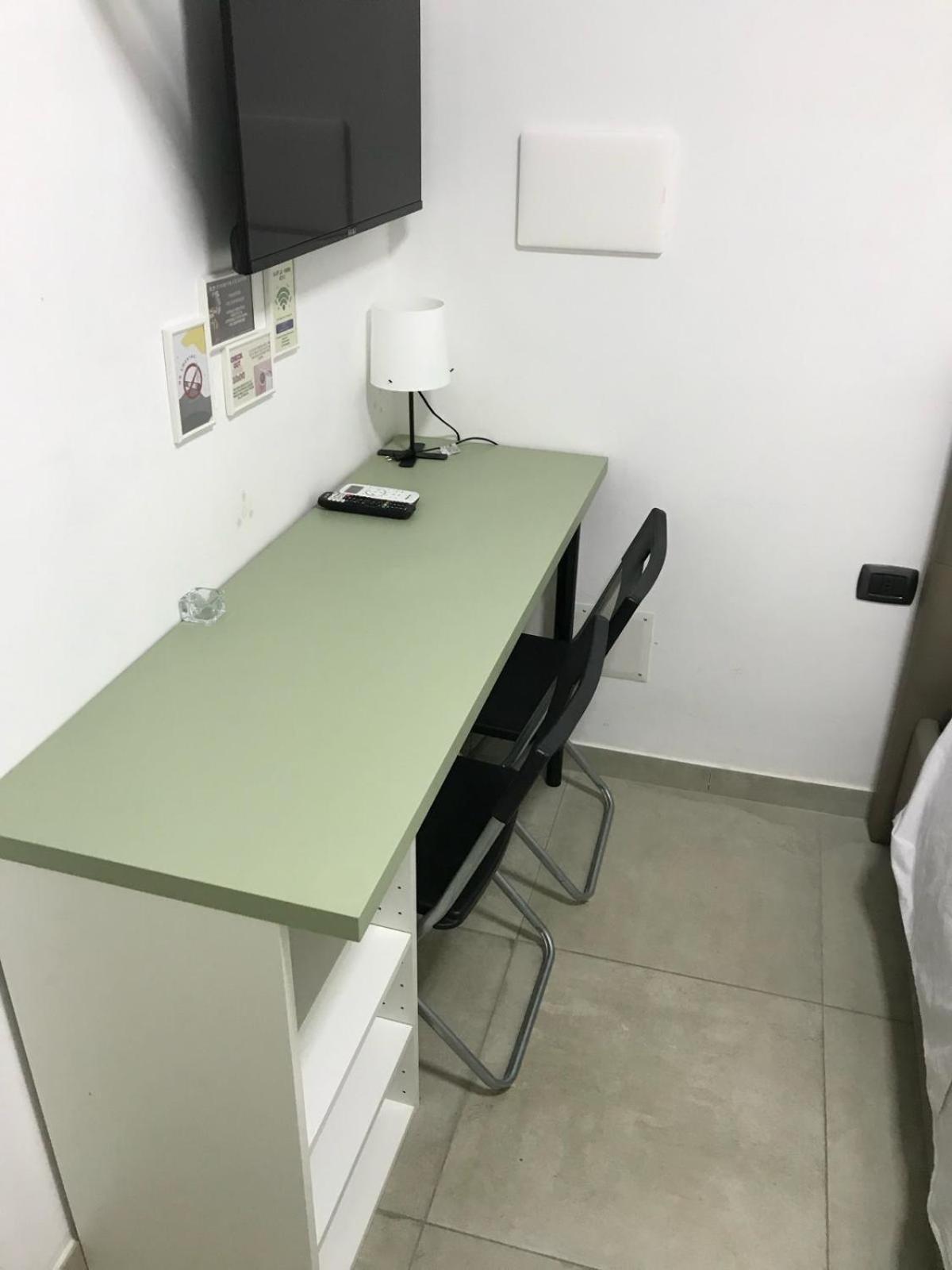 Hotel Nadyle House Napoli Esterno foto